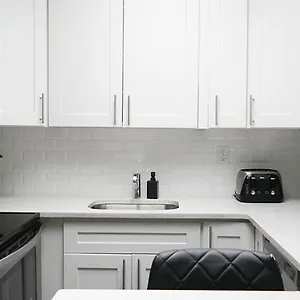 Apartment Sandy's Place Nyc 1