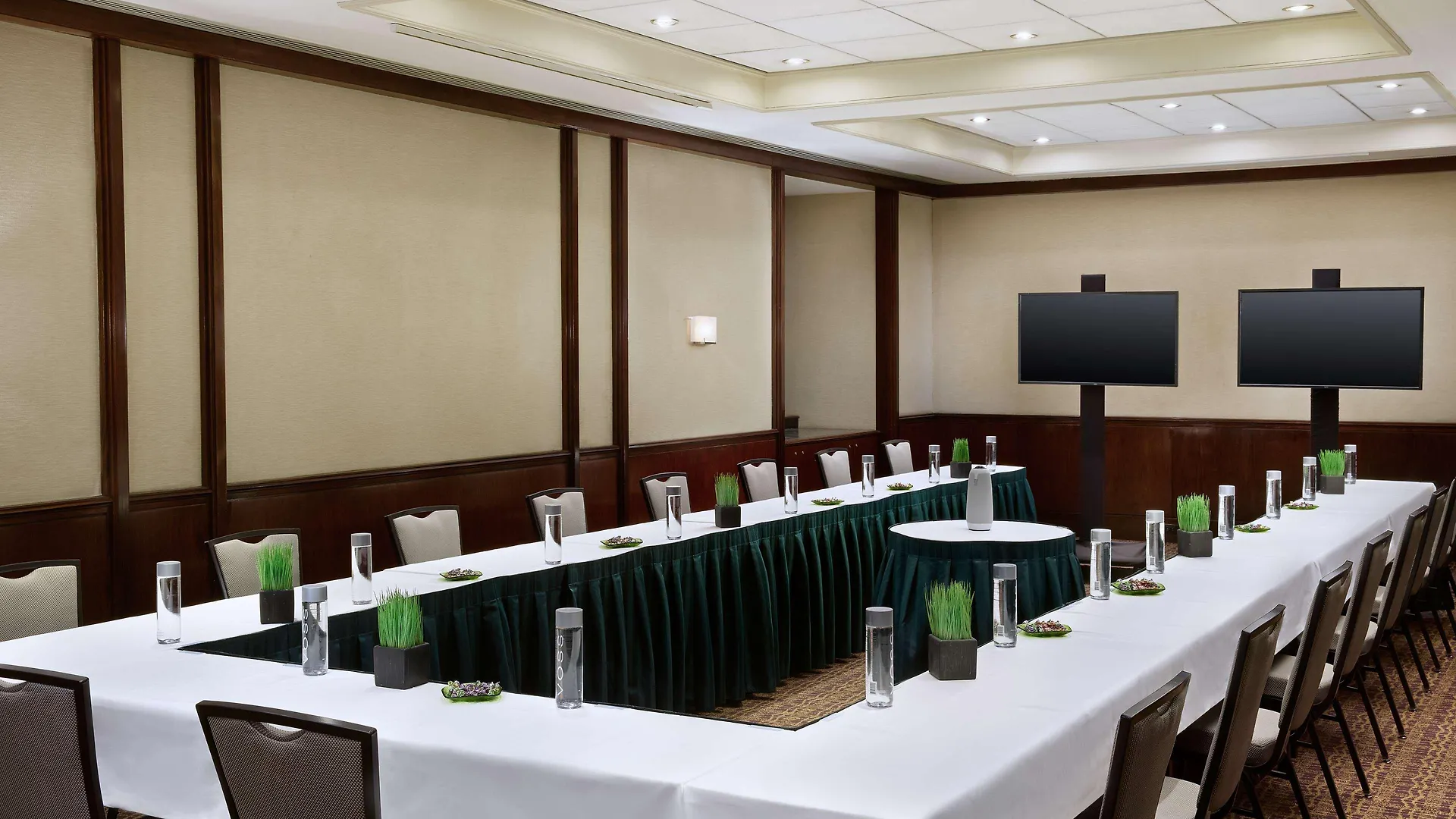 Hotel Millennium Downtown New York 4*,  USA